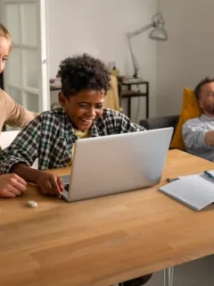 FAFSA in 2025: Your Step-by-Step Guide for Students & Parents - Cover Image