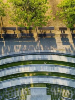 ESG Investing Regulations in 2025: Impact on US Strategies & Governance - Cover Image