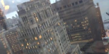 Dodd-Frank Act 2025: Impact on US Banks & Financial Stability - Cover Image